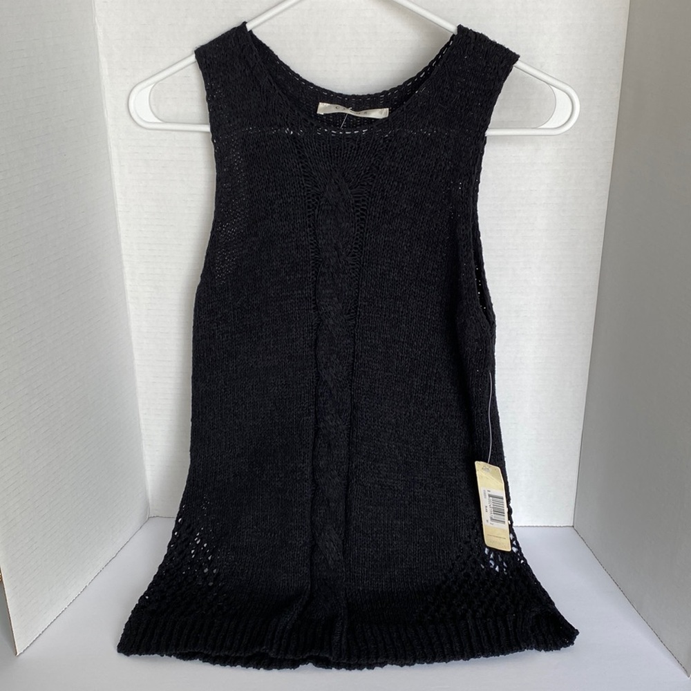 CLOSE-OUT!!! NWT Cyrus Crochet Top